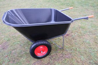 Prodám nové plastové kolečko objem 320l - 5