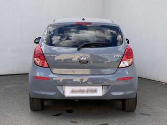 Hyundai I20 1.3i , 62 kW benzín, 2013 - 5