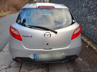 Mazda 2 - 5