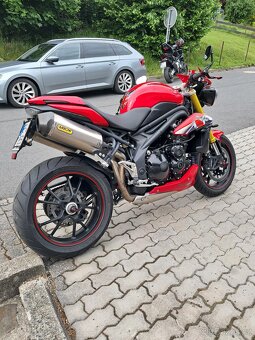 Triumph speed triple 1050 S - 5