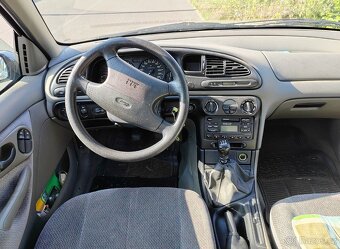Prodám Ford Mondeo MK2 hatchback - 5
