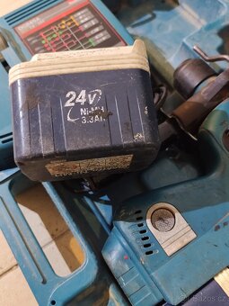 Aku vrtací kladivo MAKITA - 5