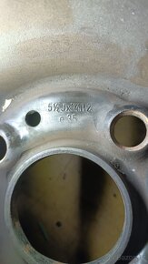 BMW E30 disky a puklice - 5