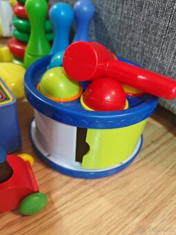 vkládačka, hlavolam, krtek bubínek s míčky - 5