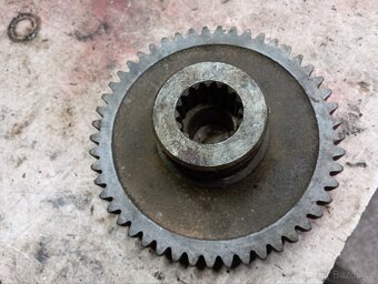 Skříň předního náhonu zetor - 5