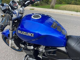 Suzuki GSX 1400 - 5