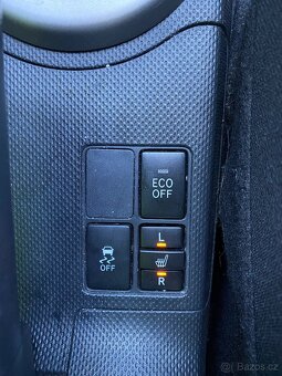 Toyota Urban Cruiser 1.3i 16V - 5