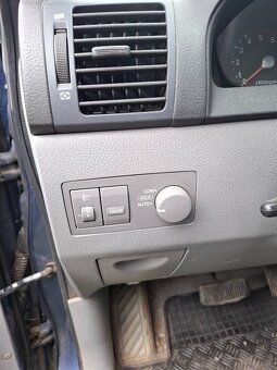 KIA Sorento 2,5 CRDi, 103, kW, rok výroby 2006 - 5