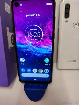 Prodám Motorola one akction,Blue, kompletní balení - 5