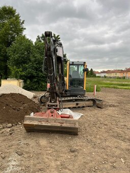 Minirypadlo VOLVO ECR 88 - 5