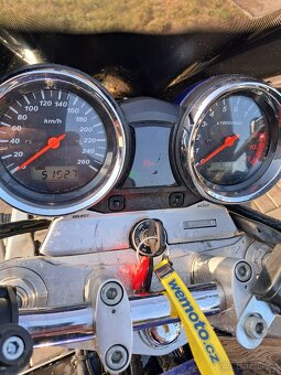 SUZUKI GSX 1400 - 5