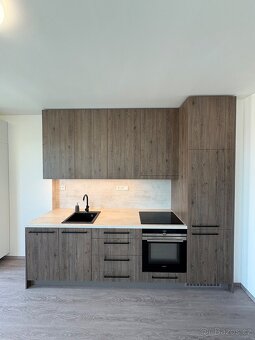 Pronájem bytu 2+kk 57 m² s garáží v Třebíči - 5