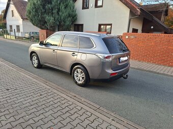 Mitsubishi Outlander 2.0 I benzín 110kw rok výroby 2015 - 5