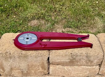 ČZ 125 175 250 - kryt řetězu - 5