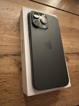 Apple iPhone 15 Pro Max - 5