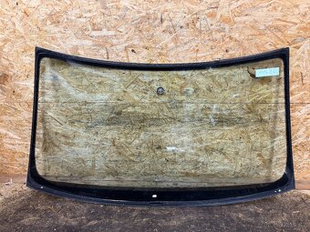 ČELNÍ OKNO AUDI A3 8P - 5