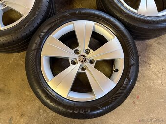 Originální alu kola Škoda Superb III Triton 5x112 R17 - 5
