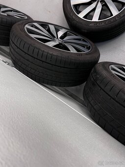 VOLKSWAGEN R LINE KOLA R18 - 5