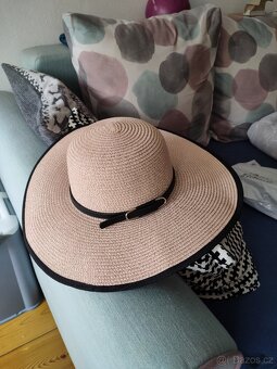 Krásný nový klobouk béžový - 5