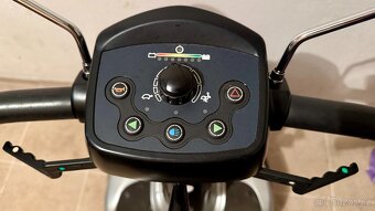 Prodám elektrický skútr INVACARE LEO - 5