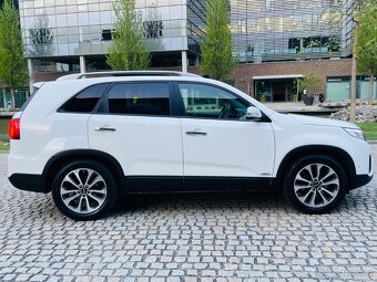 Kia Sorento 2.2D 4x4 AUT 7MÍST KAMERA VÝHŘEV TAŽNÉ SERVISKA - 5
