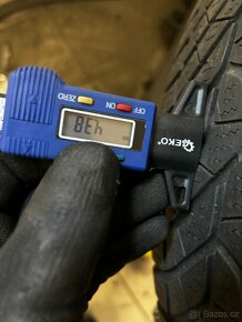 Pneumatiky 235/60R18 - 5