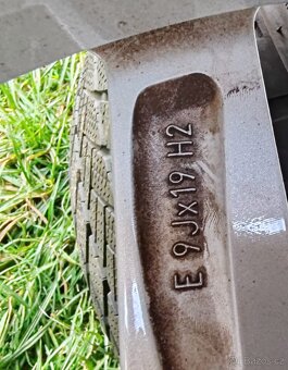 BmwZimní pneu vše v novém stavu 5x112 19 - 5