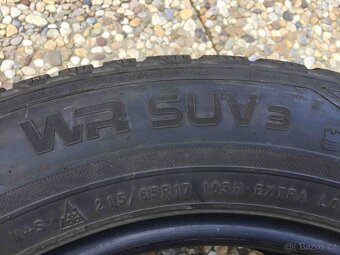 1ks zimní pneu Nokian 5,5mm - 215/65/17 DOT 3518 - 5