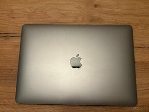 MacBook Air M1 13palcový - 5