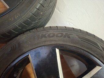 Alu kola R17 5x112 ŠKODA + letní pneu 235/45/17 Hankook - 5