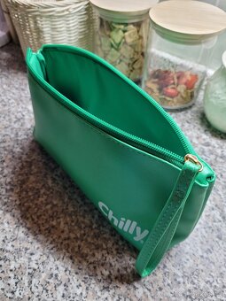 Nový dárkový set kosmetické taštičky a kelímku zn. Chilly - 5