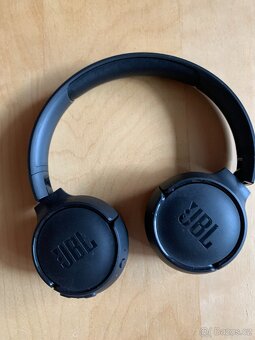 sluchátka zn. JBL - nová - 5
