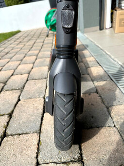 Segway Ninebot E25E - velmi pěkný stav - 5