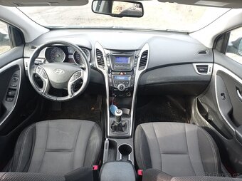 Hyundai i30 combi 1.6 benzin 88kw typ 4GFG - 5