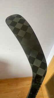 Opravená hokejka Warrior Covert QR5 Pro 65Flex/P29 - 5