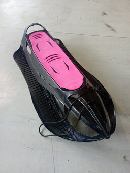 plastové sáně 90cm - 5