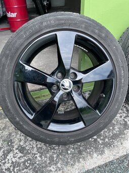 16" alu kola Škoda s letním pneu 215/45 R16 86H - 5