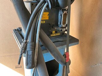 FANUC Robot ARC Mate 100iC mit Controller R-30iA - 5
