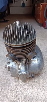 Motor jawa 250/353 - 5