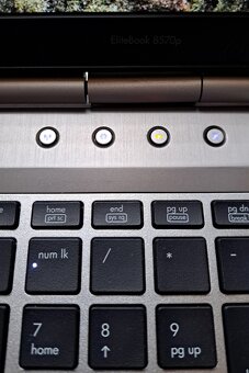 HP EliteBook 8570p/ Core i7 / 8 GB / SSD 240GB/ WIN 11 PRO - 5