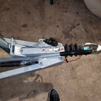 Brzděný přívěs EDUARD  4 - 5