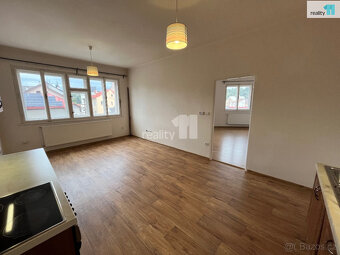 Prodej zrekonstruovaného bytu 2+kk (56m2), ulice Dukelské ná - 5