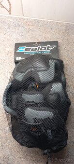 chrániče sada zealot protector set nepoužité velikost L - 5