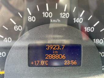 Mercedes-Benz Viano - 5