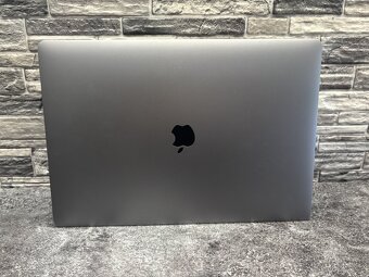 MacBook Pro 16" 2019 i7 / 16GB / 500GB / Pro 5300M - 5