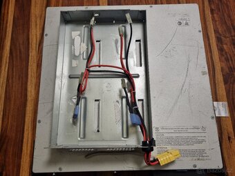 APC Smart-UPS 1500 DLA1500RMI2U - 5