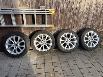Prodám originál alu+pneu na BMW X5 - 5