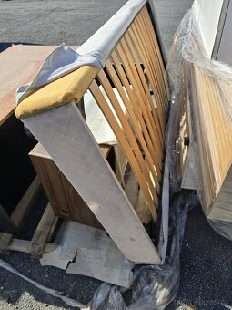 ZDARMA starsí nabytek , postele i na palivo a Matrace - 5