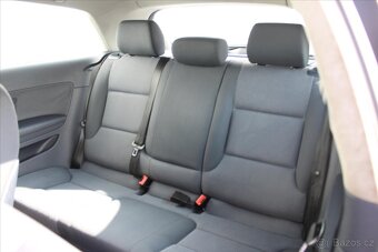 Audi A3 1.6i 75KW TIPTRONIC KLIMA ČR (2004) - 5