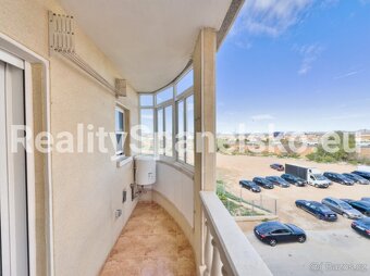 Prostorný apartmán 3+kk jen 850 m od pláže Playa del Cura - 5